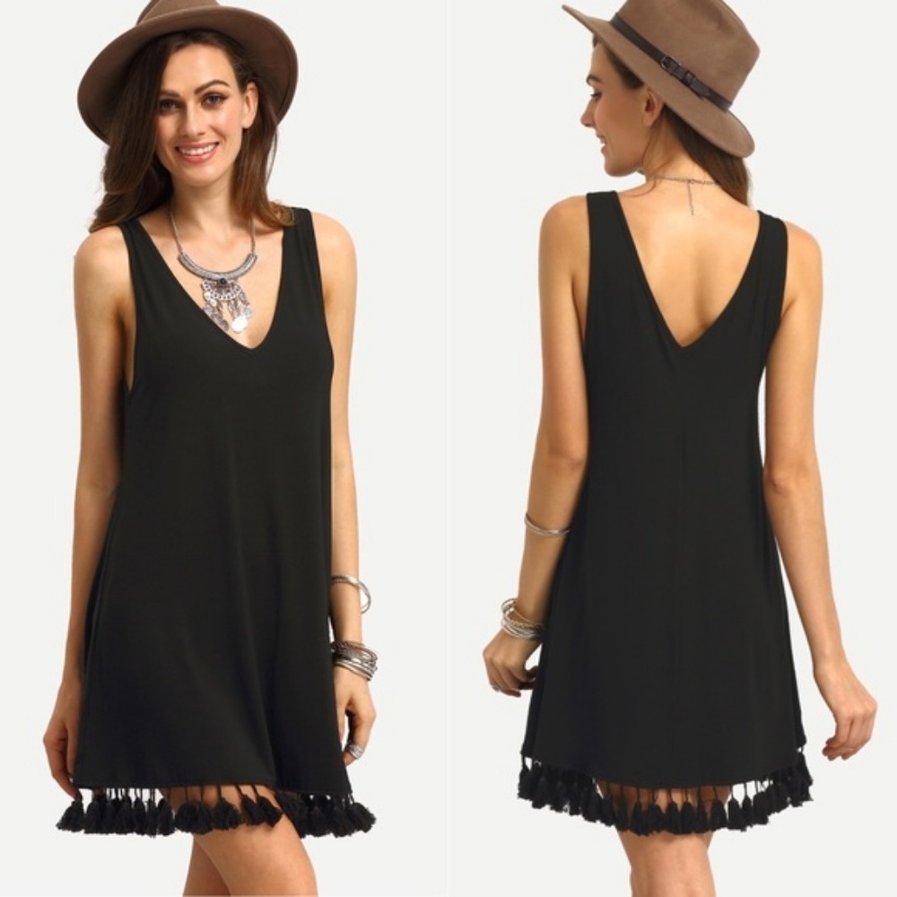 Black sleeveless v-neck tassel dress - Picture 2 of 4
